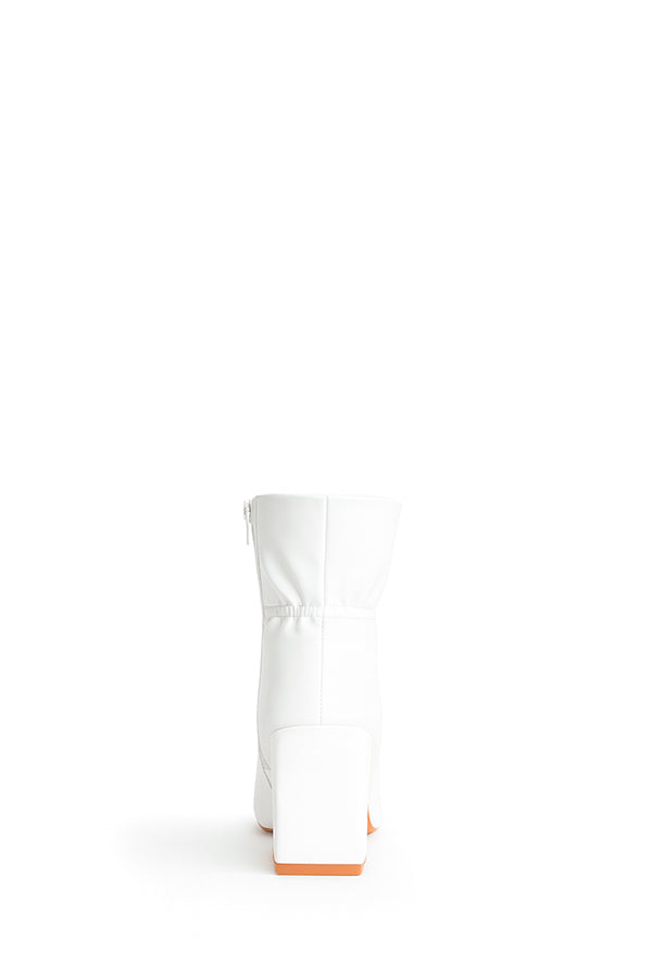 BOTA FRUNCÉ BLANCA